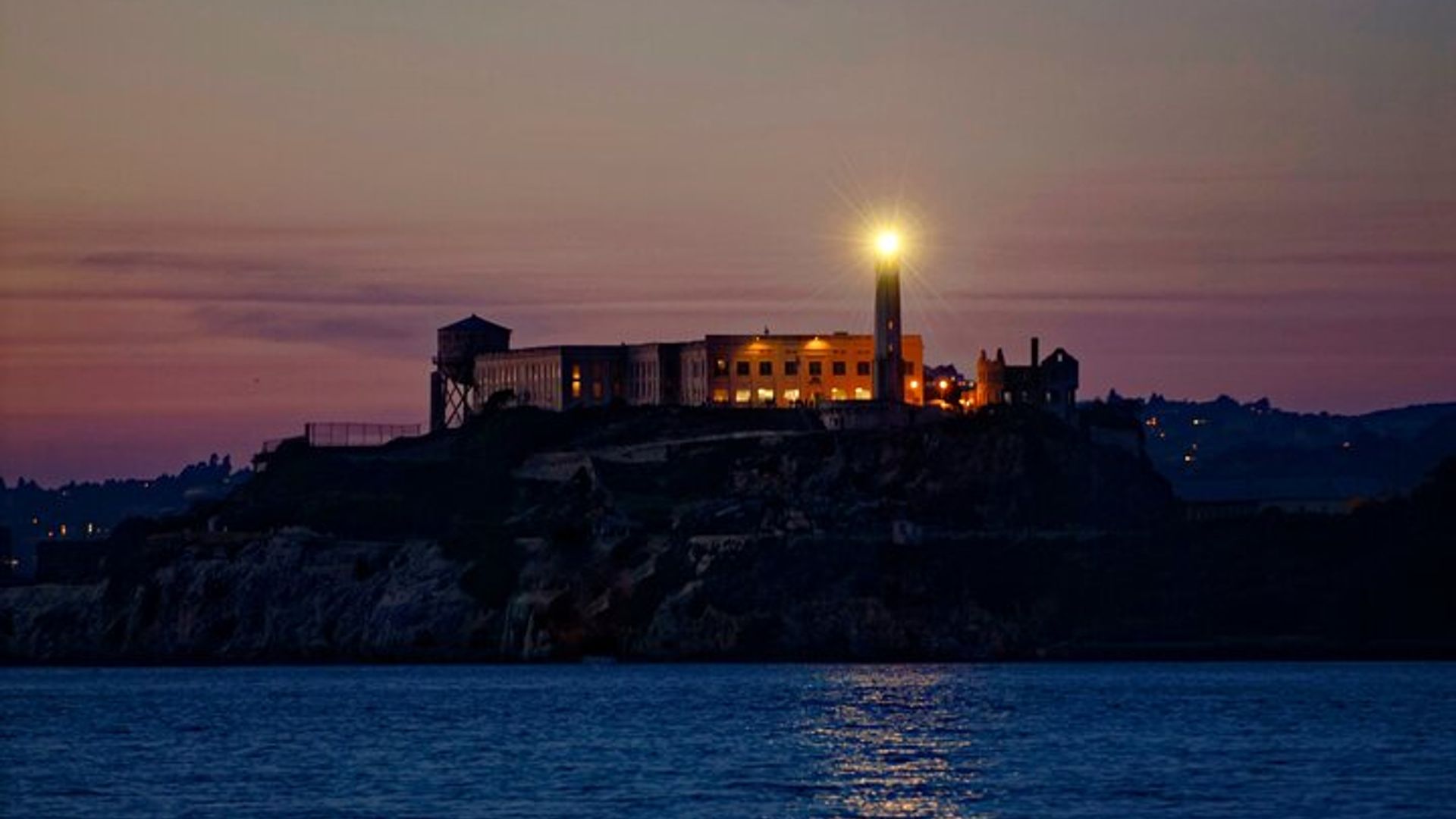 Alcatraz Night Tour with SF Bay Cruise image 2
