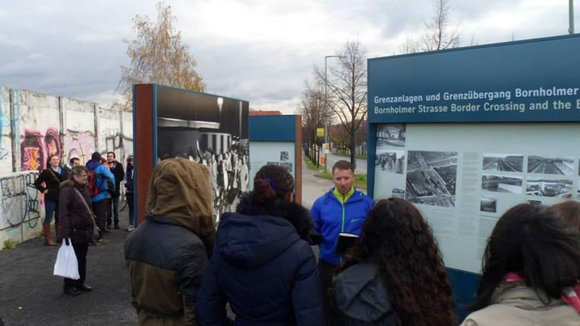 2.5-Hour Berlin Wall and Memorial Sites Walking Tour