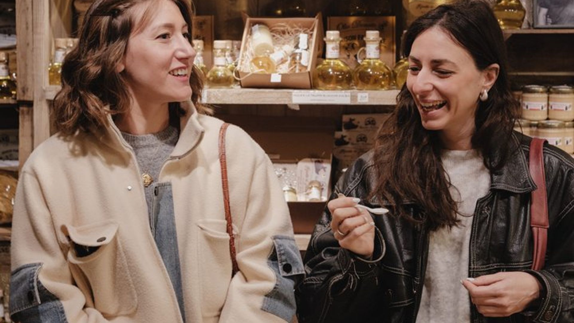 Visite à pied du déjeuner en petit groupe avec de la bonne nourriture et des points forts