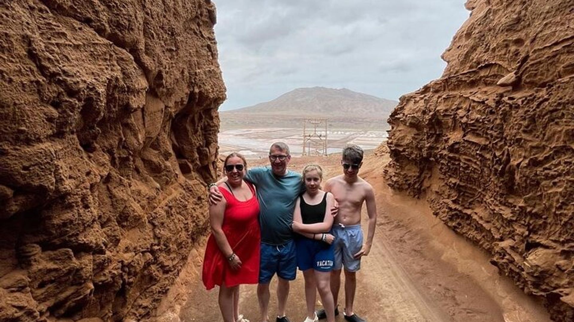 Aventure dans l'île avec des requins au départ de Santa Maria