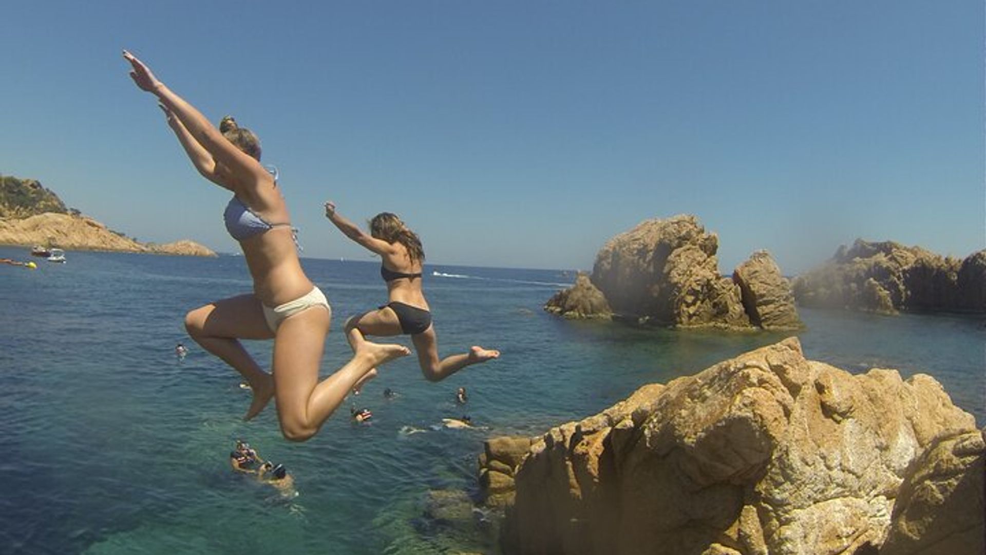 Kayak and Snorkel day tour to la Costa Brava from Barcelona