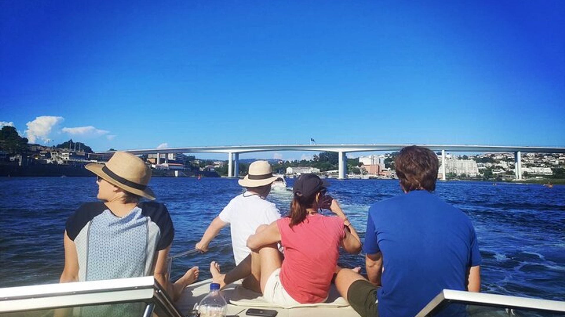 6 Bridges and Ribeira Boat Tour (1h30m) with Sunset Option