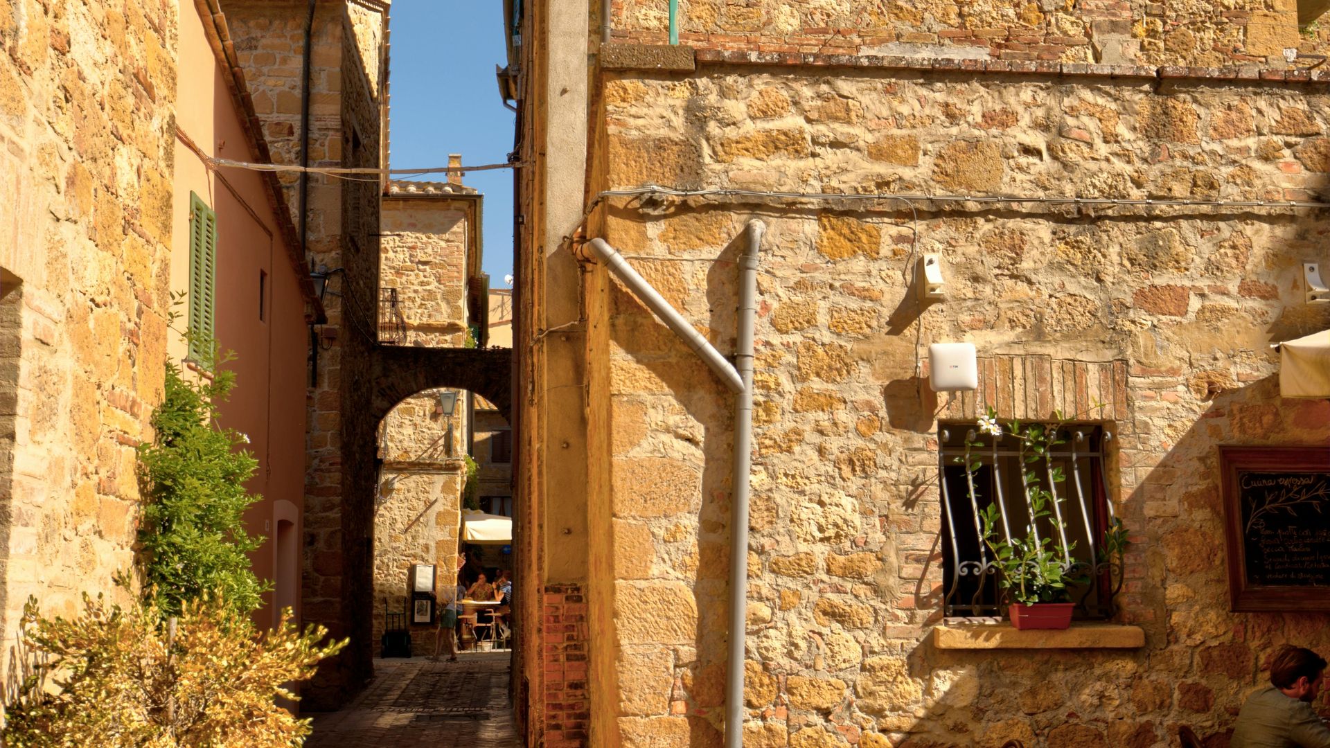Val d'Orcia Masterpiece: E-Bike, Brunello & UNESCO Views