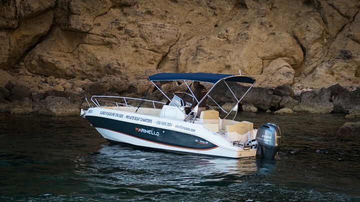 Explore Comino, Blue Lagoon & Caves - Private speed boat