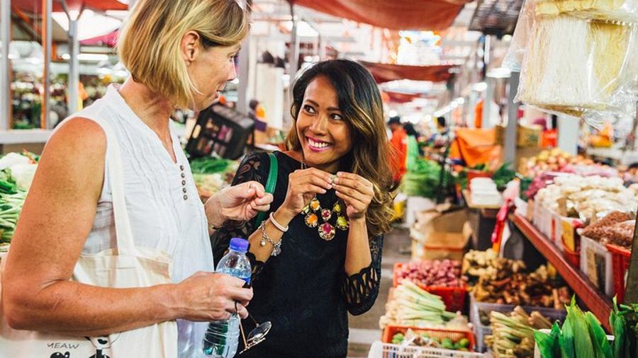 Kuala Lumpur Private Street Food Tour with Local: 10 Tastings