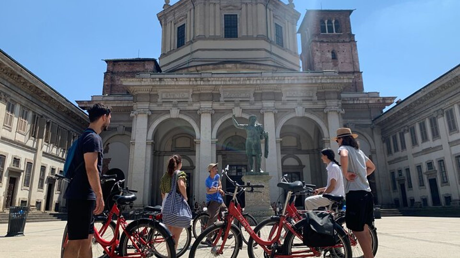 Visite à vélo en petits groupes de la ville de Milan