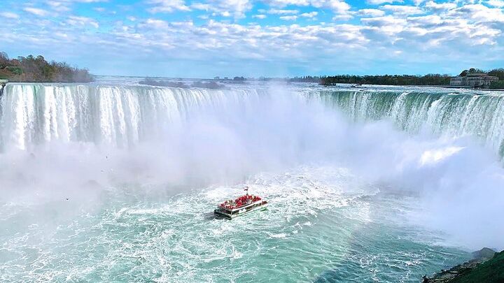 Half Day Niagara Falls: Boat Cruise, Lunch & Maple Syrup Tasting