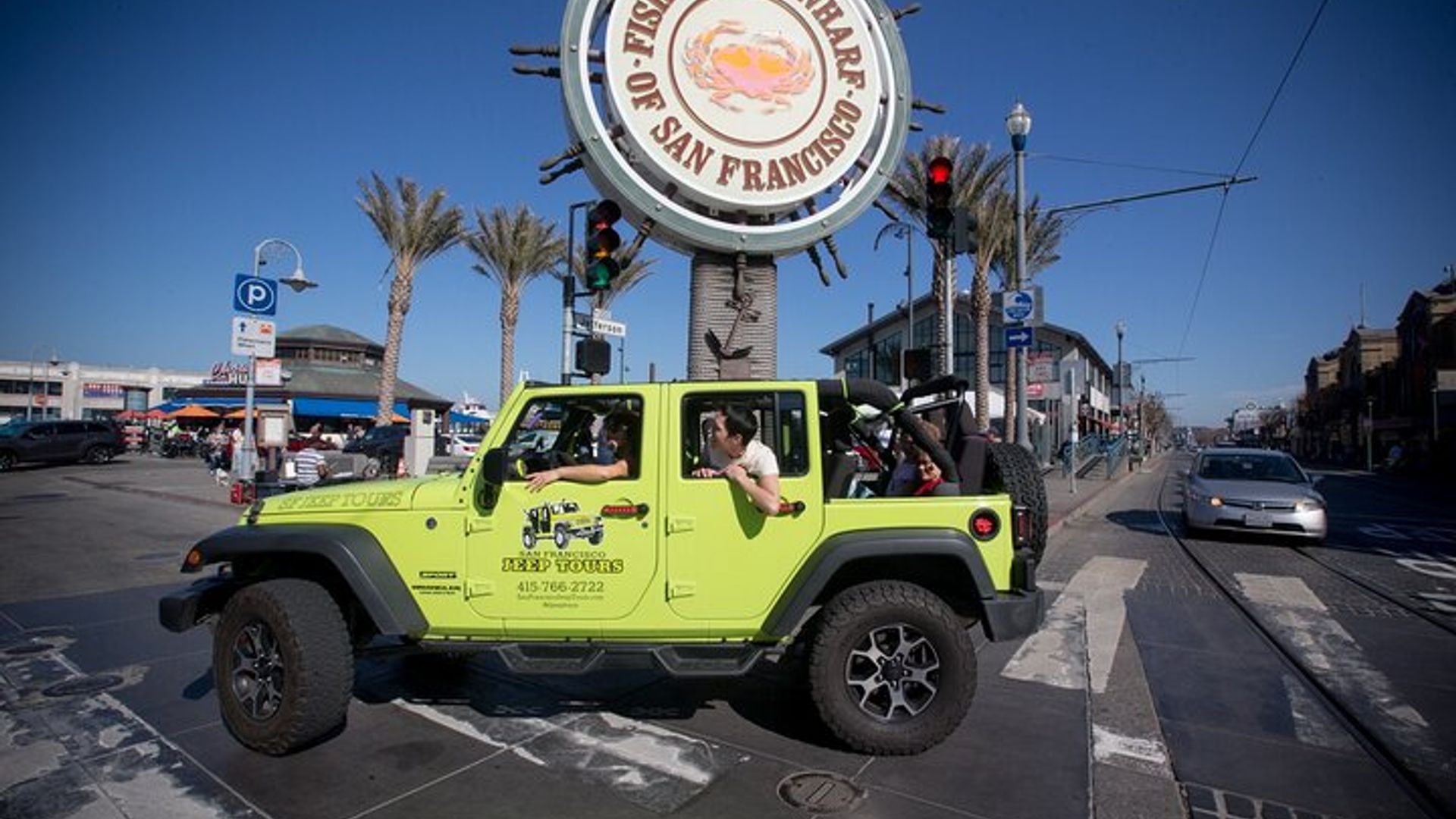 San Francisco: Private Open-Top Jeep City Highlights Tour image 1