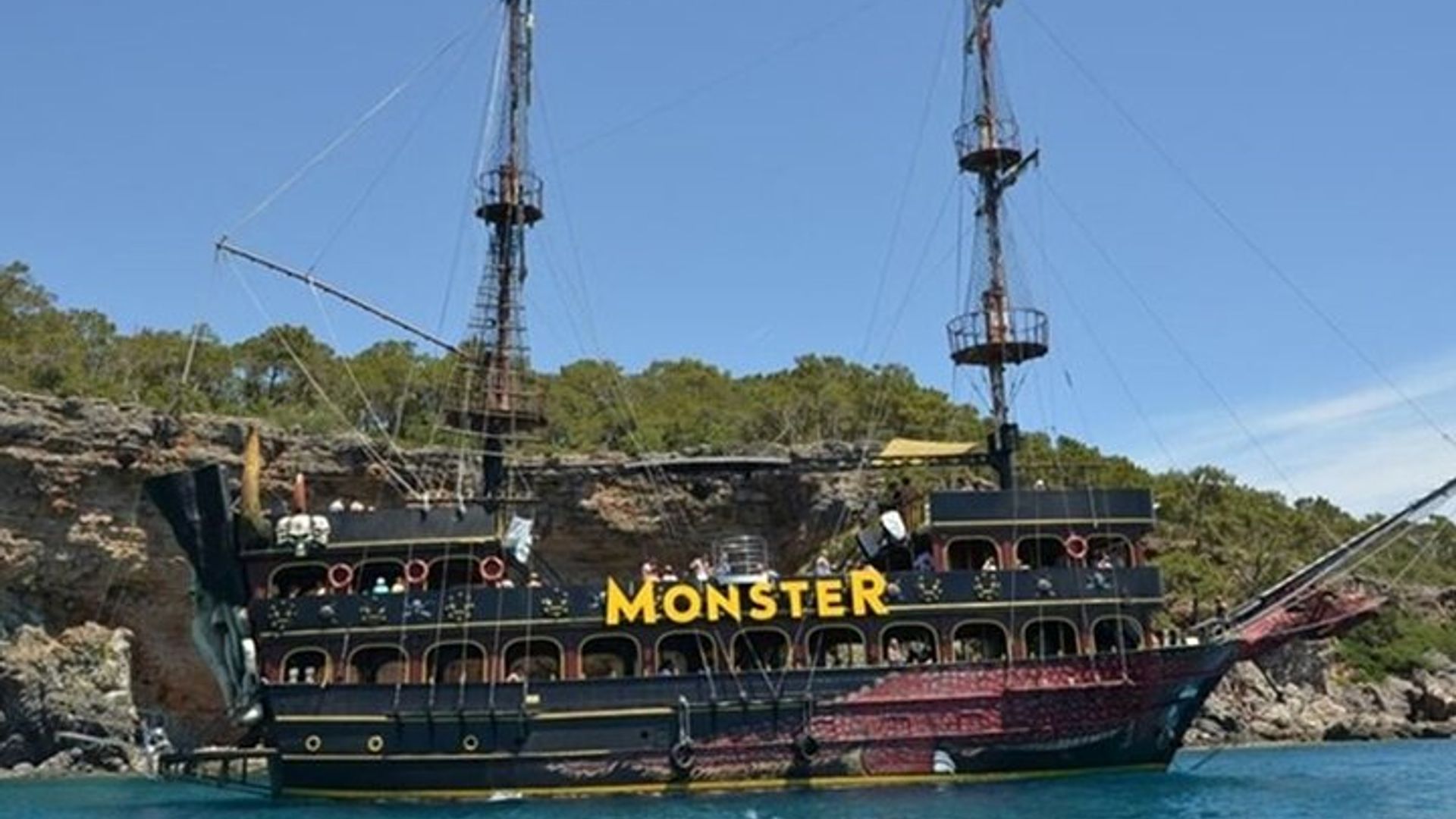 Monster Pirate Boat Tour with BBQ Lunch and Transfer from Antalya