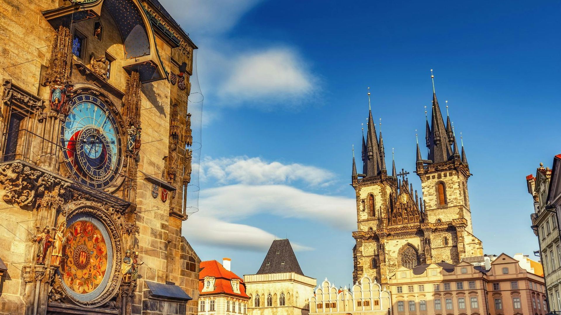 Prague Old Town exploration game and tour