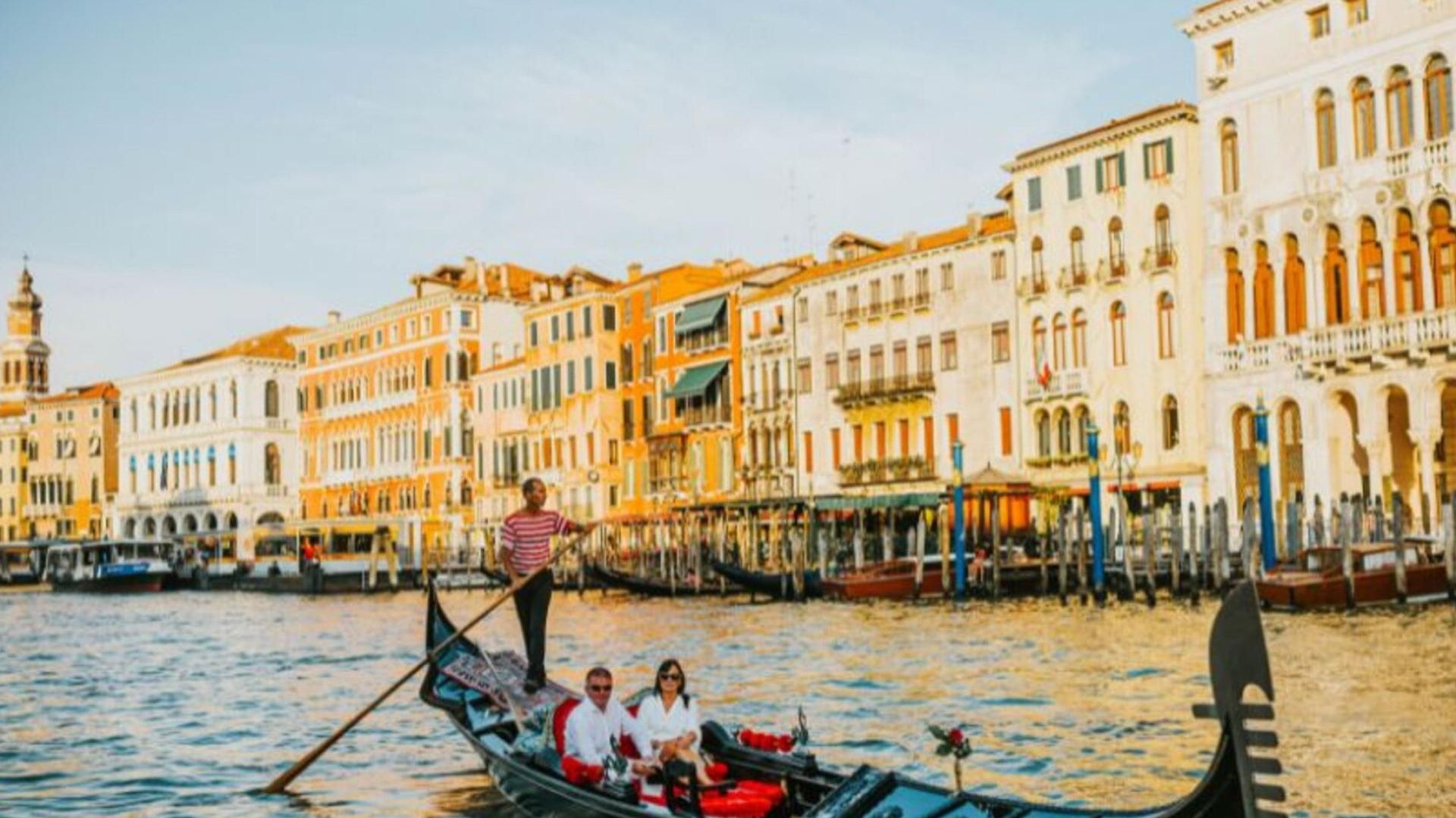 Venice Walking Tour Gondola Ride FRENCH ONLY