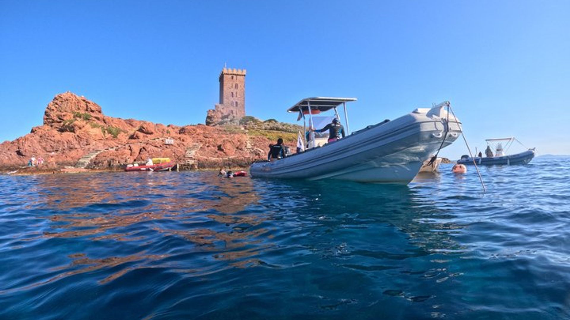 Snorkeling Apéro 3h00 autour de l'Ile d'Or au coucher du soleil