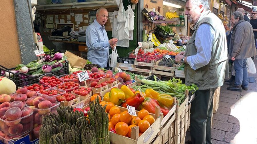 Bologna Small-Group Guided Food and City Highlights Tour