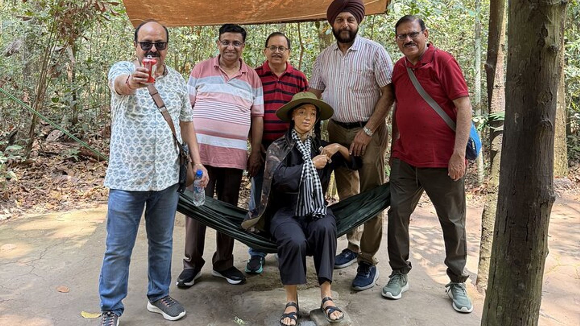 Private tour: Cu Chi Tunnels - Cao Dai Temples Day Tour