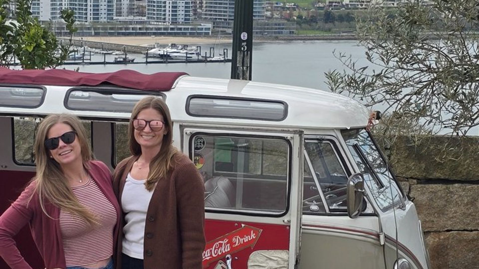 Private Porto Sightseeing by Vintage VW Kombi (up to 8 people)