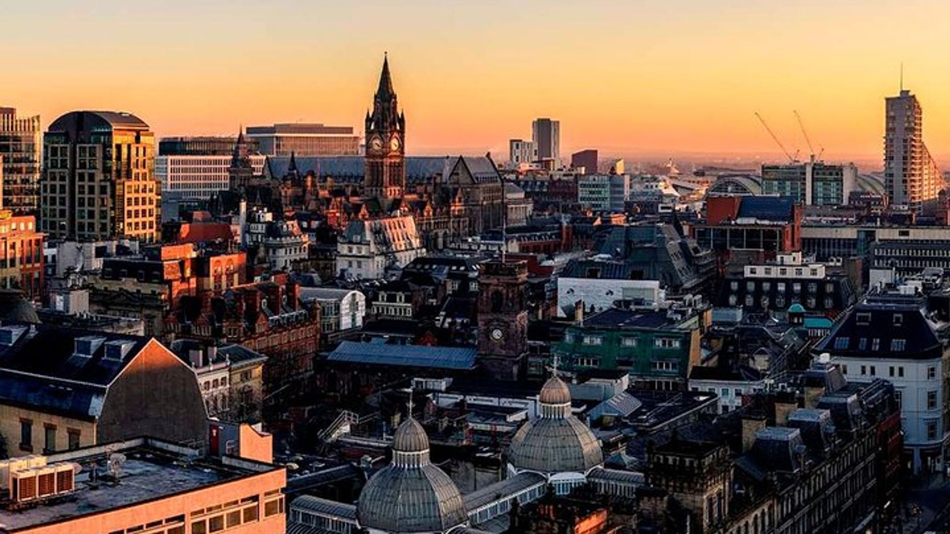 Private Transfer from Norwich to Manchester Airport (MAN)