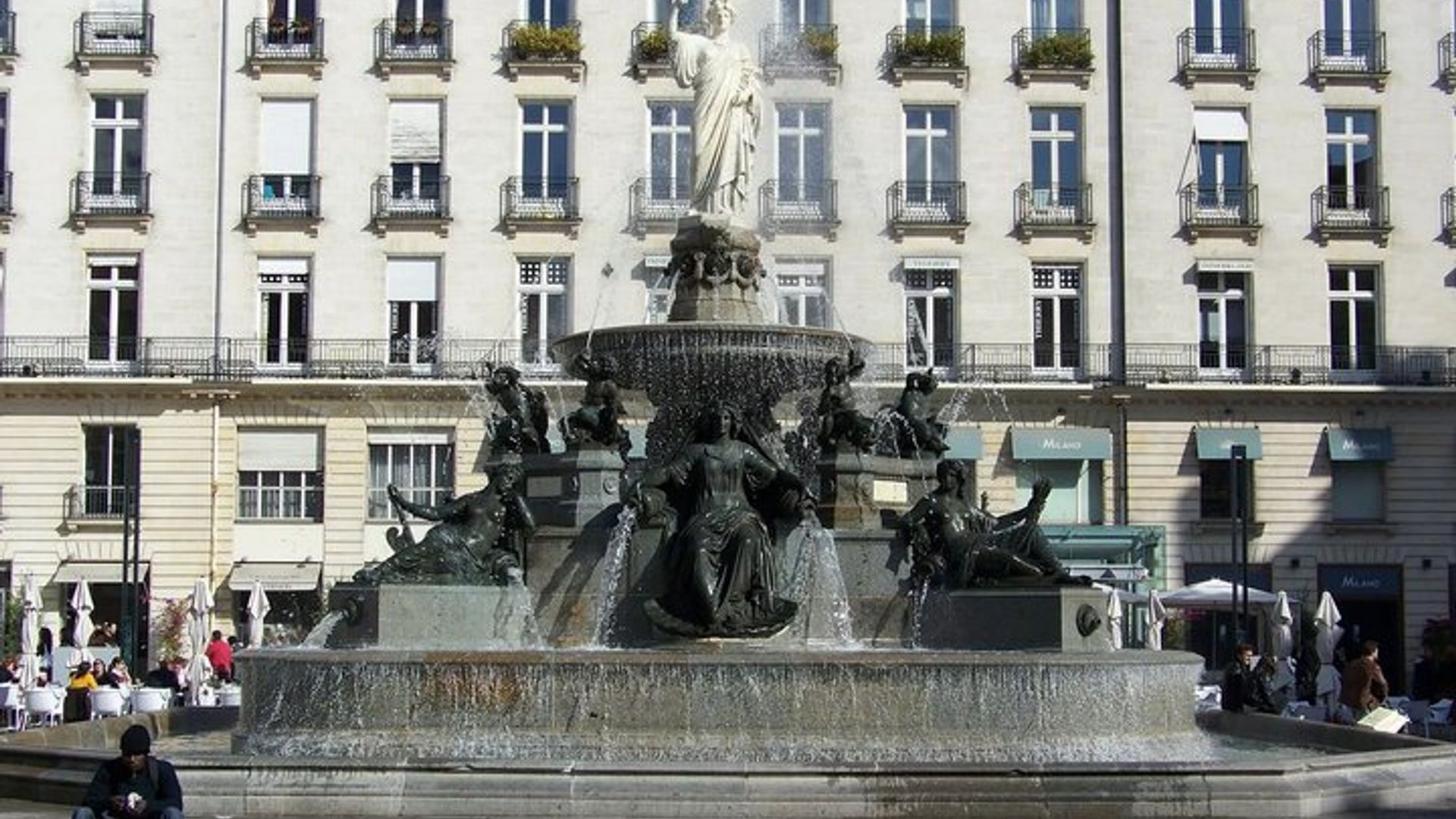 Nantes Self Guided Walking Tour Chateau and Elephant Audio Quiz