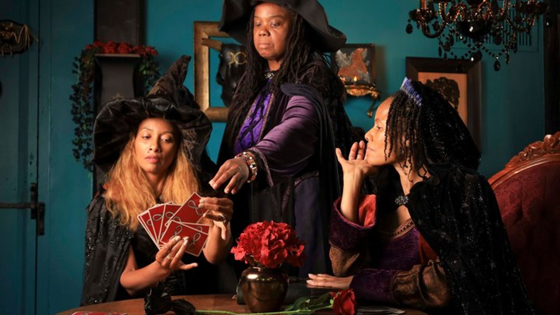 Olde Salem Village Witch Photo Shoot