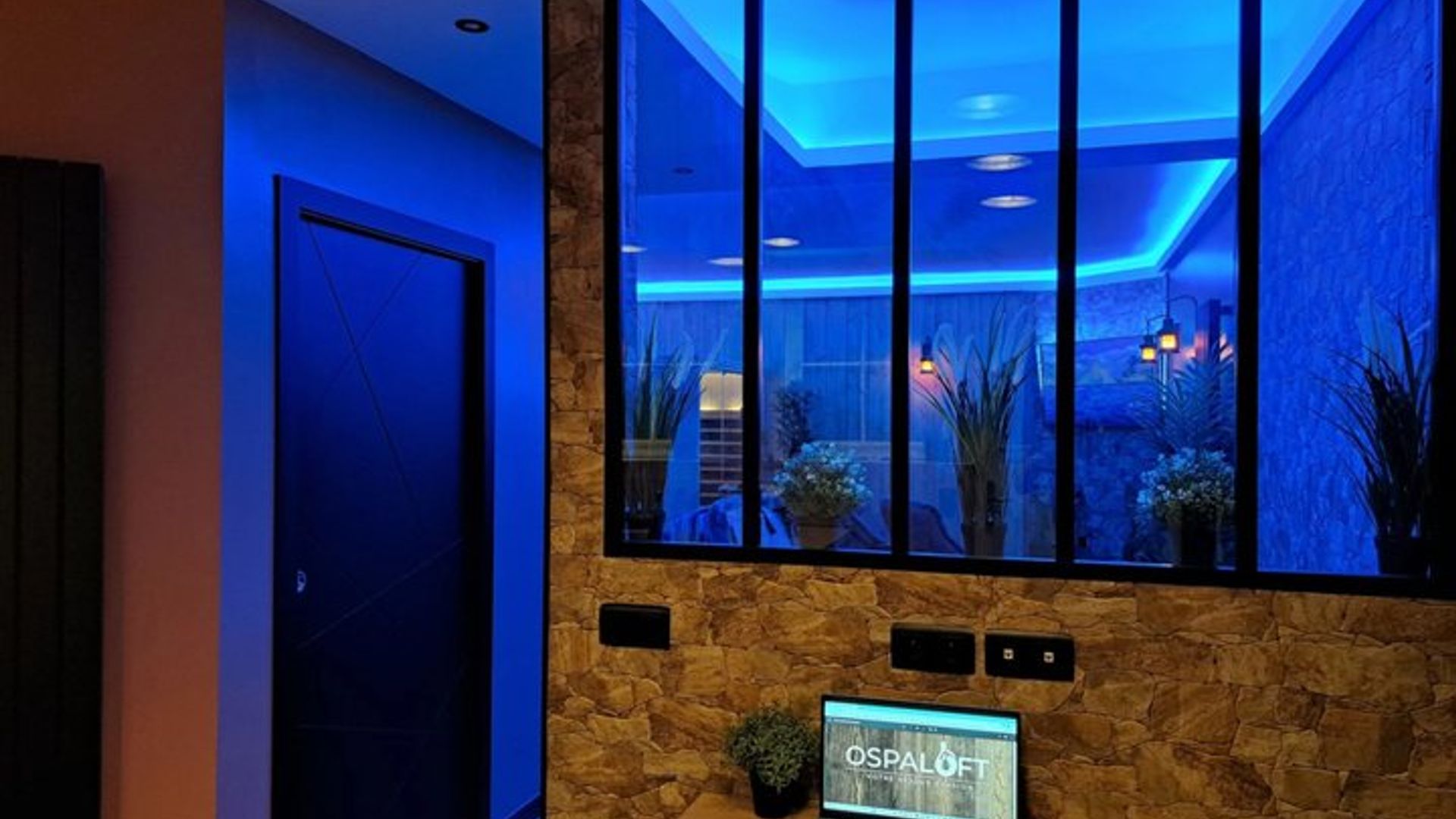 Private Spa and Jacuzzi Apartment and Infrared Sauna Arras Centre