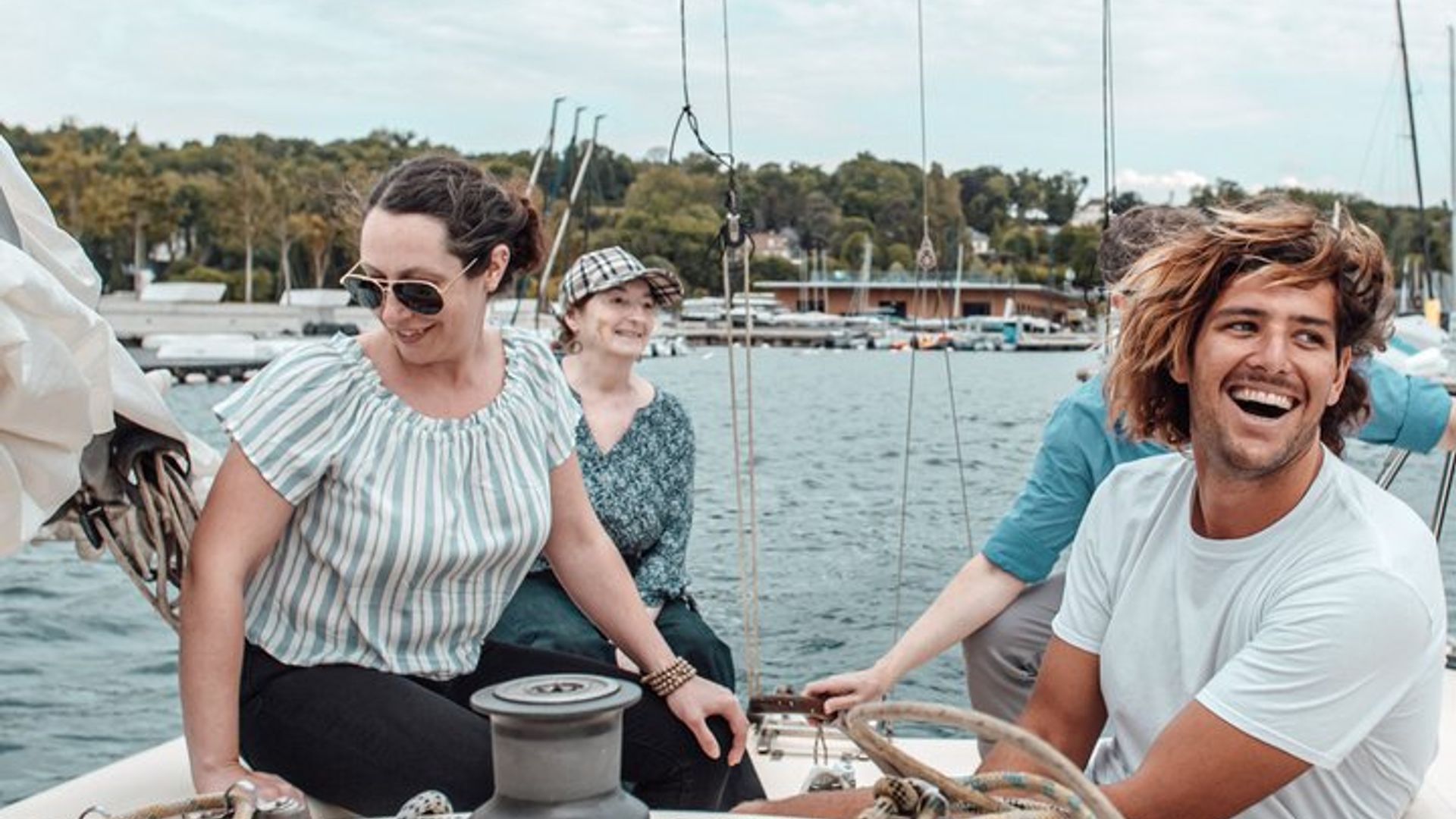 Private sailing cruise on Lake Geneva from Geneva