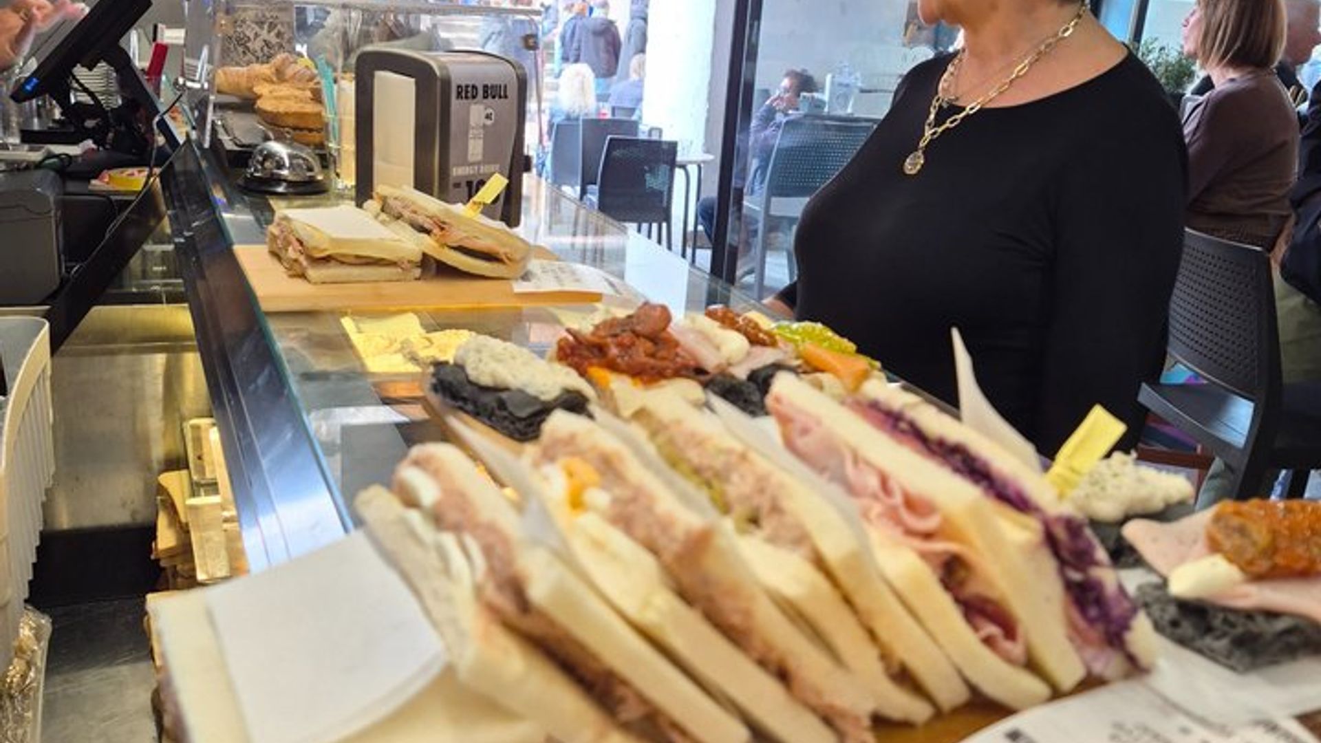Padua Small-Group Food and Market Tour With 10+ Tastings, Wine