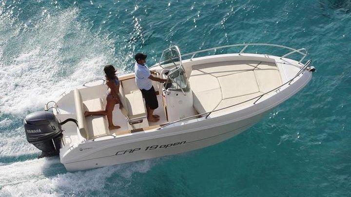 Amalfi Coast Independent Boat Rental: No License Required