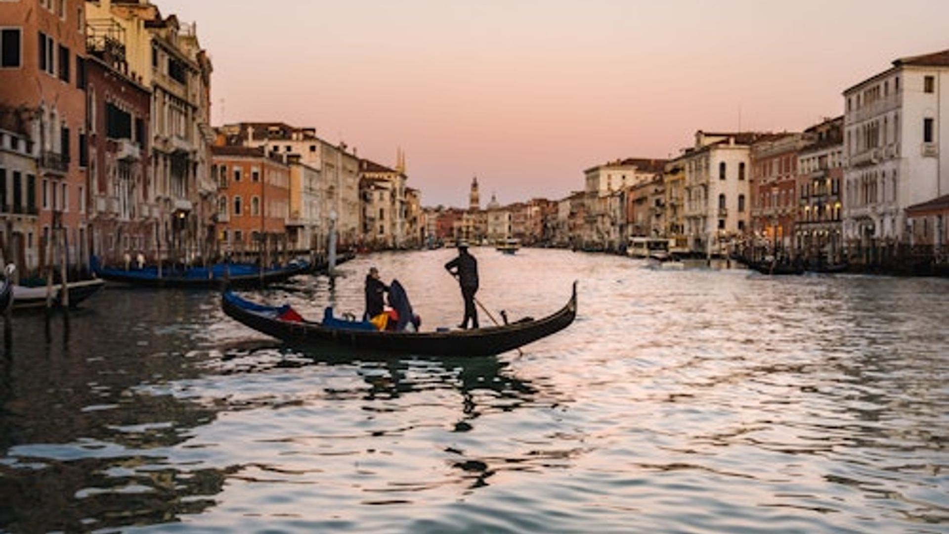 Venice: Shared Gondola Ride On Grand Canal