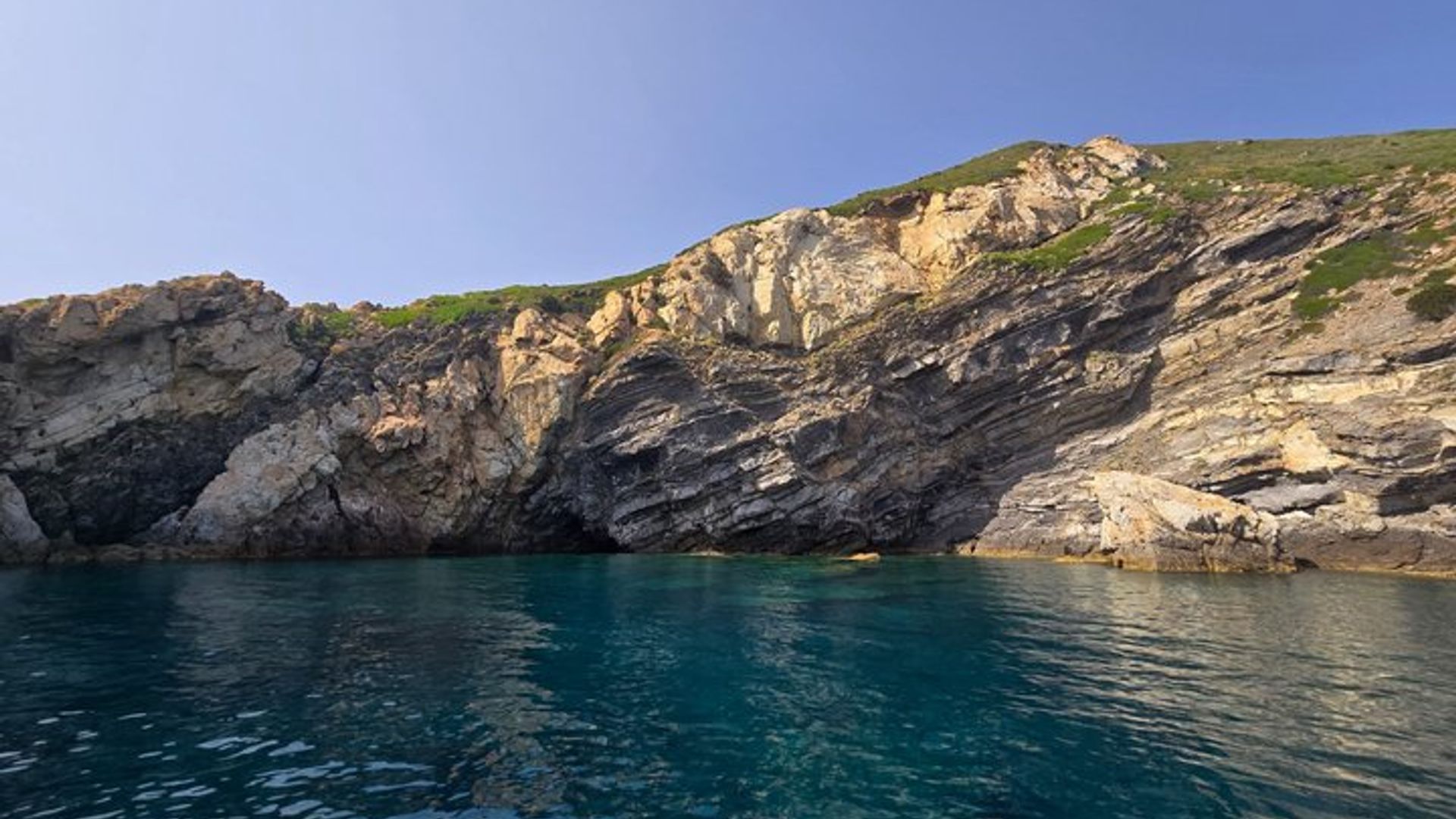 Angeltourismus auf der Insel Elba mit Aperitif und Abendessen an Bord
