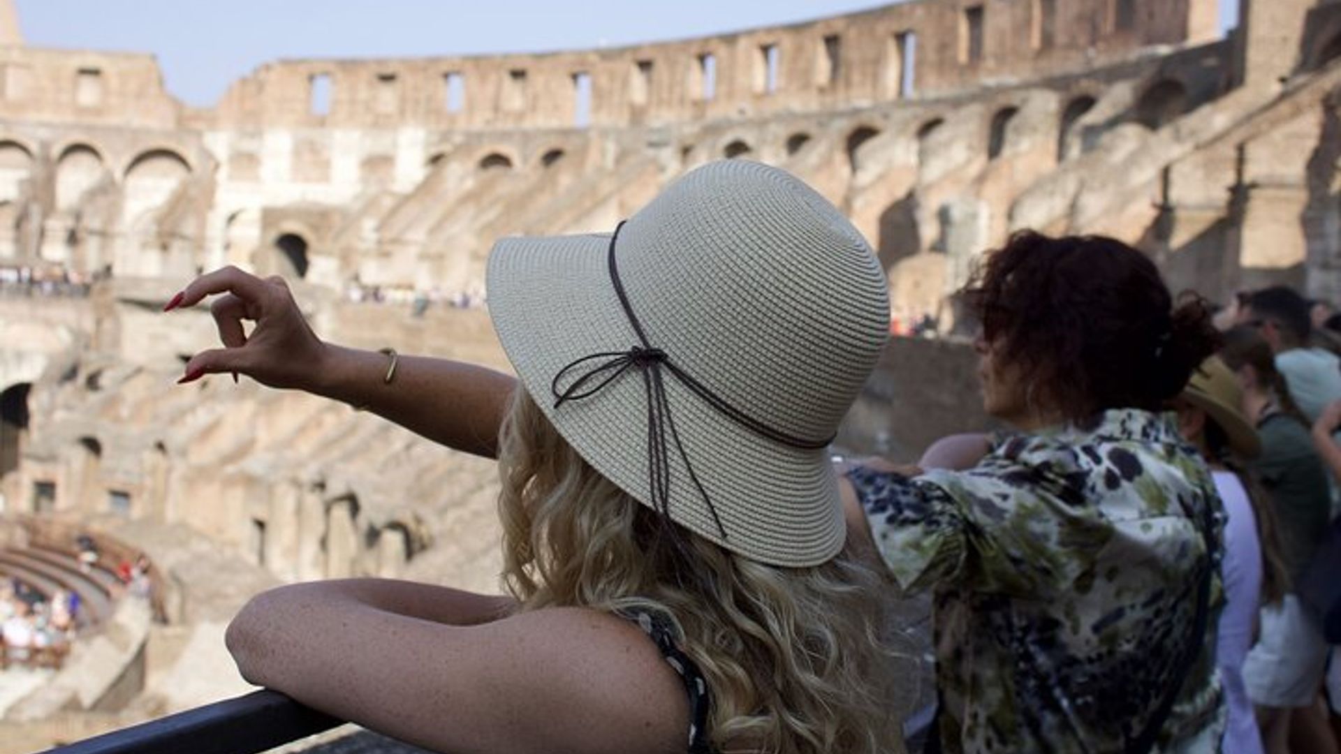Rome: VIP Colosseum Tour With Upgrade Options