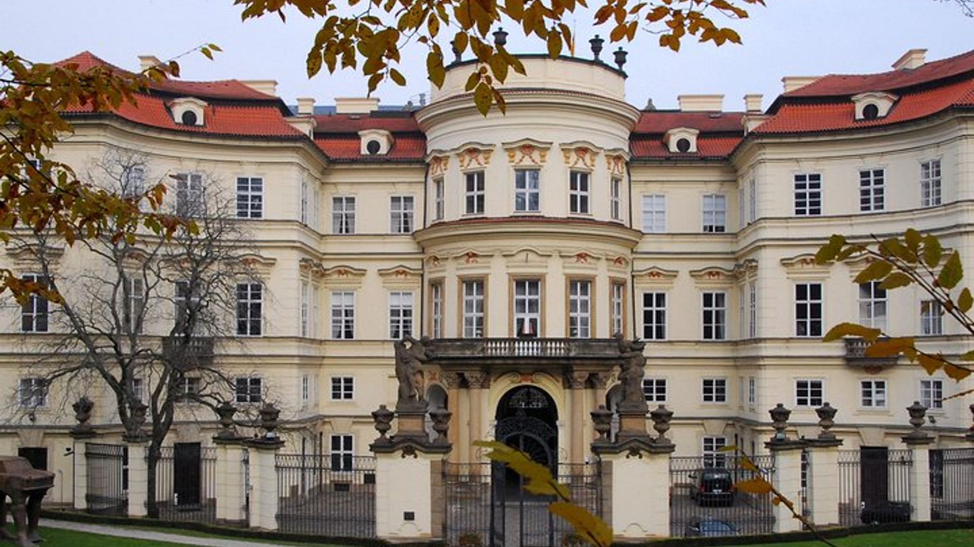 City tour of Prague with the German Embassy