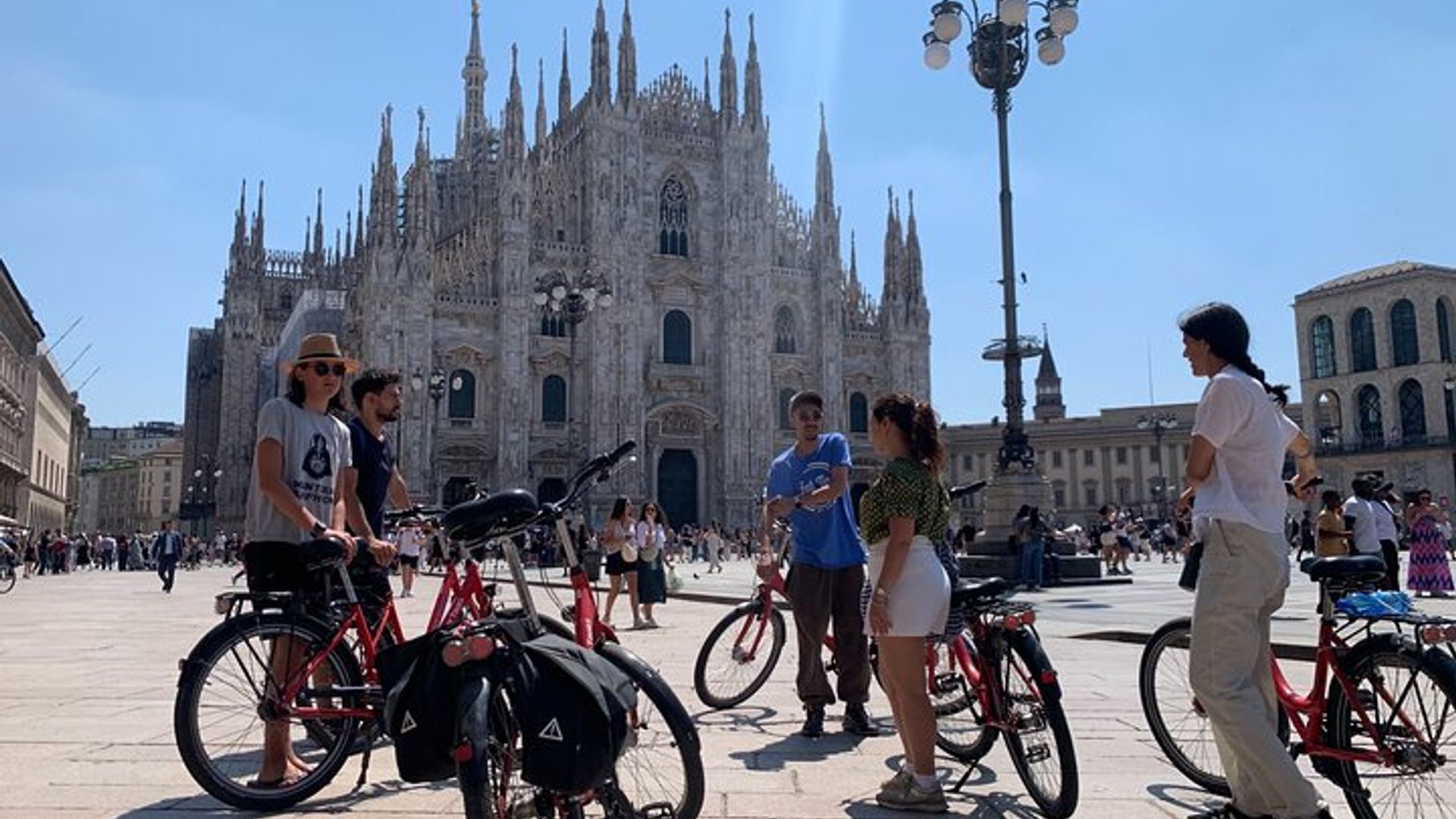 Milan Small-Group City Highlights Cycling Tour