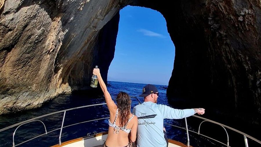Capri Private Full-Day Boat Tour From Sorrento With Snacks