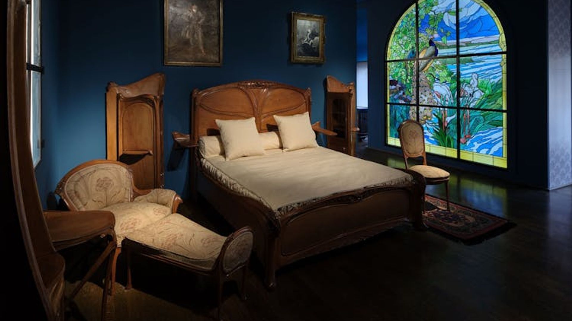 Museum of Decorative Arts ticket and Paris city audio tour