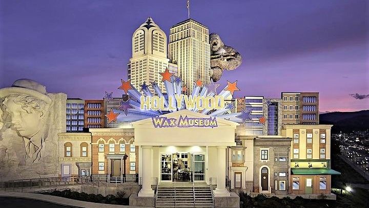 Hollywood Wax Museum 4-Attraction All Access Pass in Pigeon Forge
