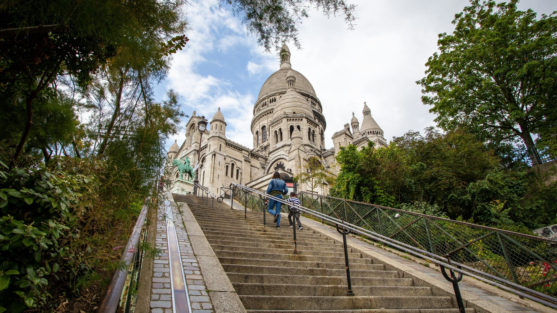 Montmartre Walking Tour
