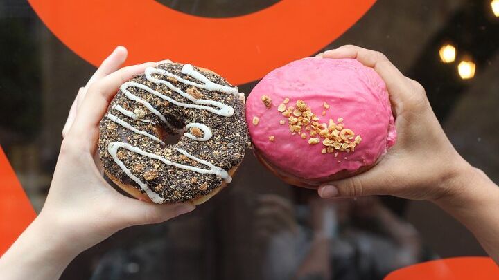 Edinburgh, Scotland Doughnut Walking Foor Tour