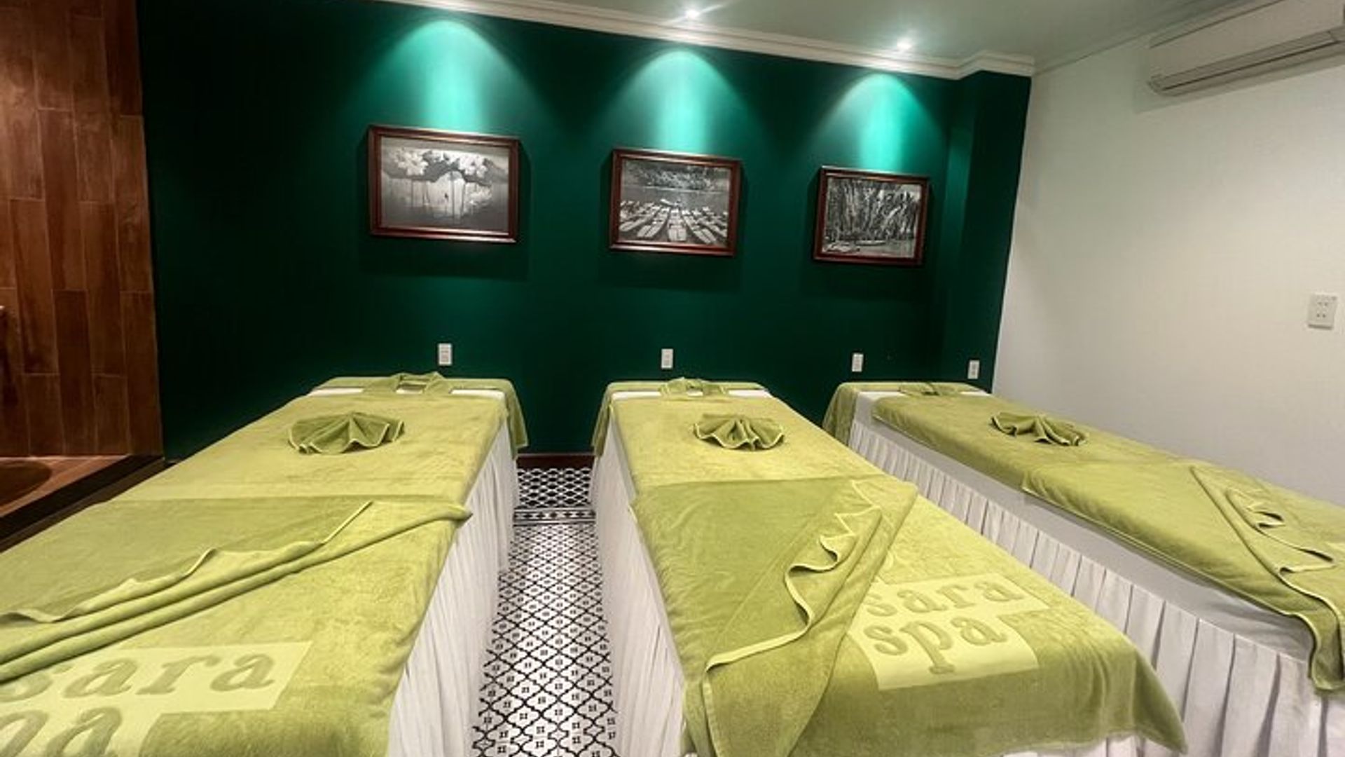 Tratamiento privado de Hoi An Rosera Spa con recogida y devolución gratuitas
