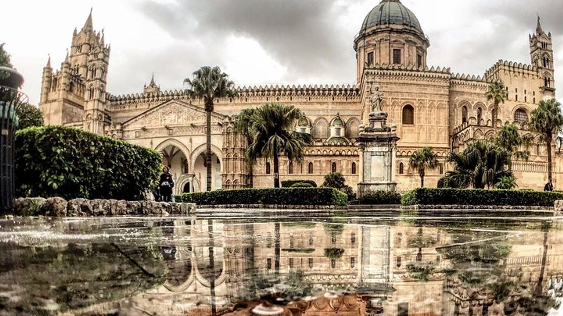 Palermo City and Anti-Mafia Small-Group Walking Tour