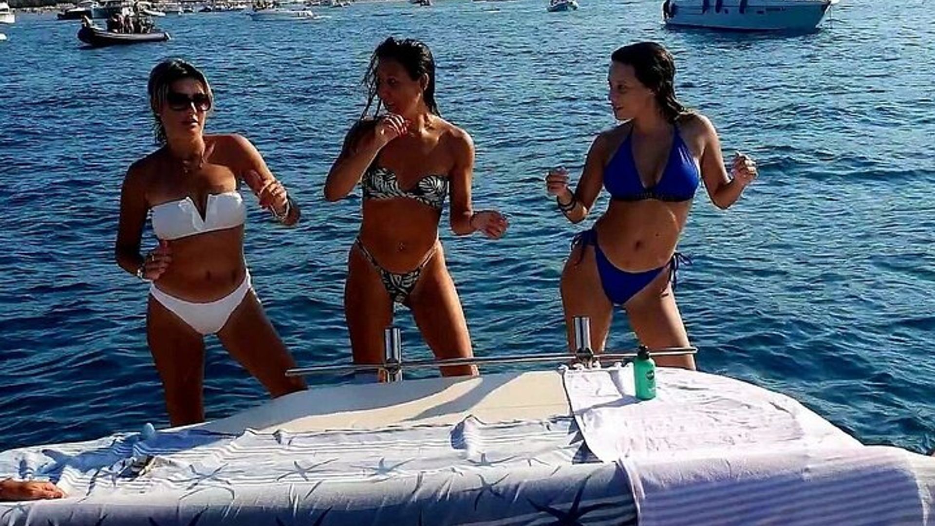 Palermo Private benutzerdefinierte Halbtages-Bootstour mit Getränken und Snacks