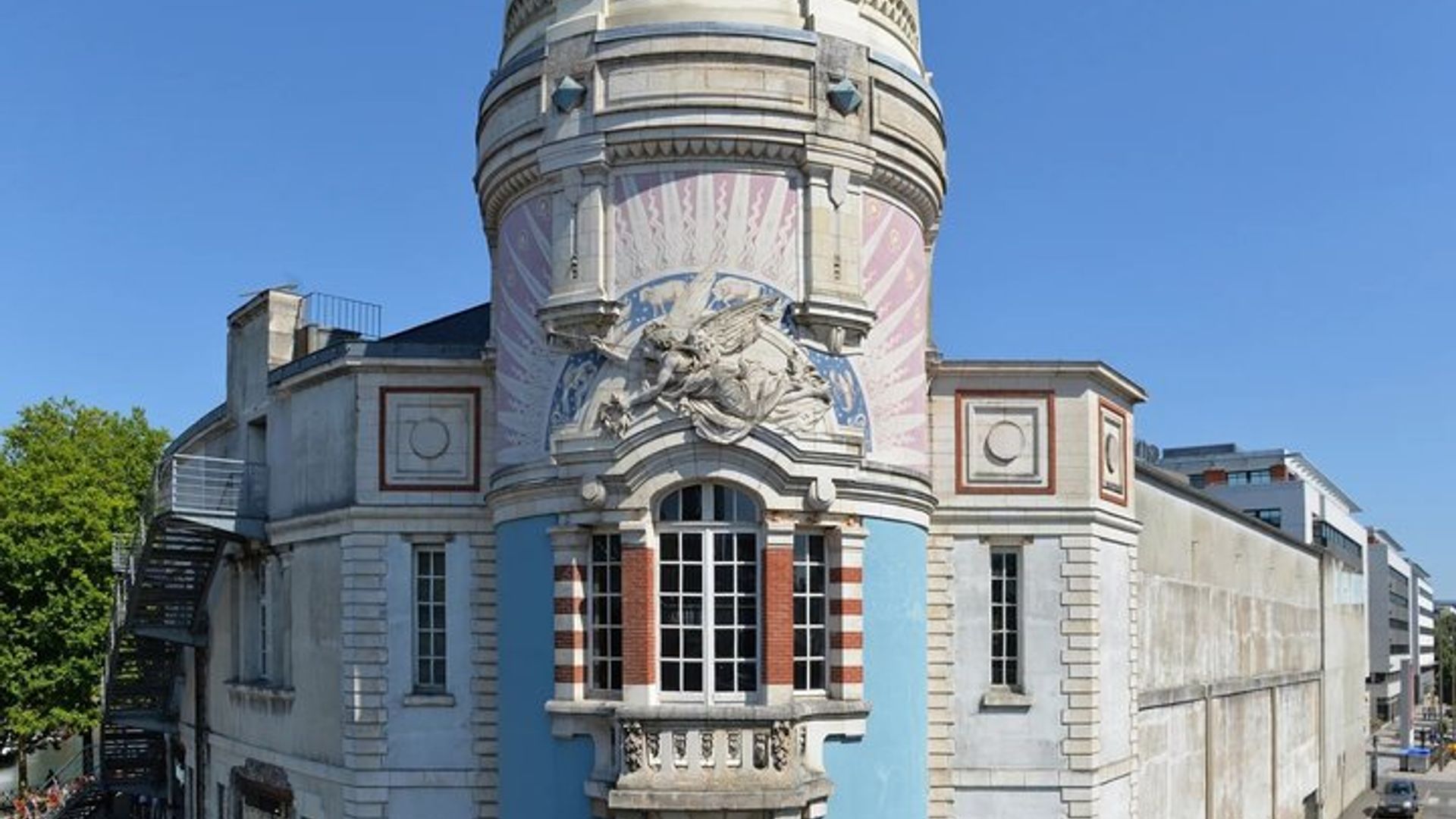 Tour a pie autoguiado por el castillo y el elefante de Nantes