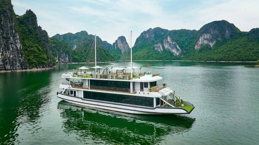 Ha Long Bay, Titop Island Active Cruise From Hanoi With Lunch