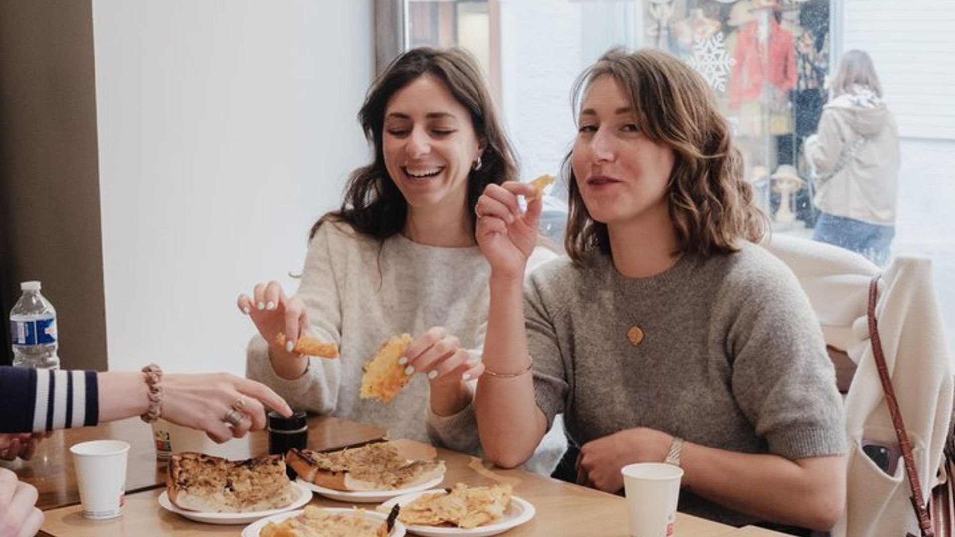 Recorrido a pie con comida agradable y destacados para grupos pequeños con almuerzo