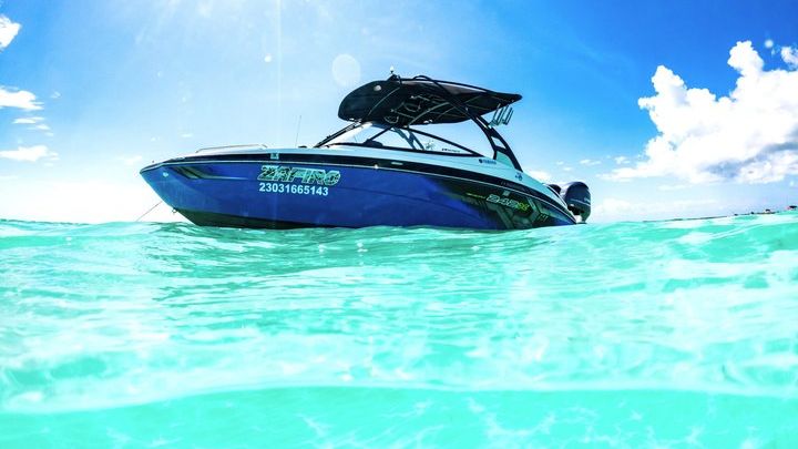 Exclusive Private Boat to El Cielo