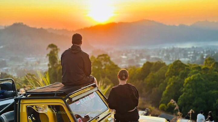 Mt. Batur Sunrise Private Jeep Tour WIth Restaurant Breakfast
