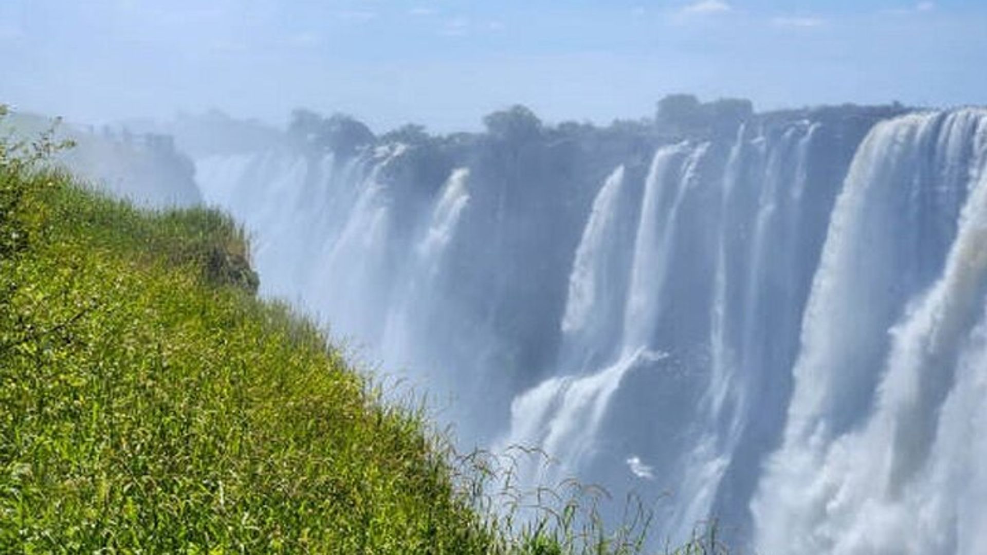 Zimbabwe na Zambiya Bayoboye Urugendo rwo Kugwa
