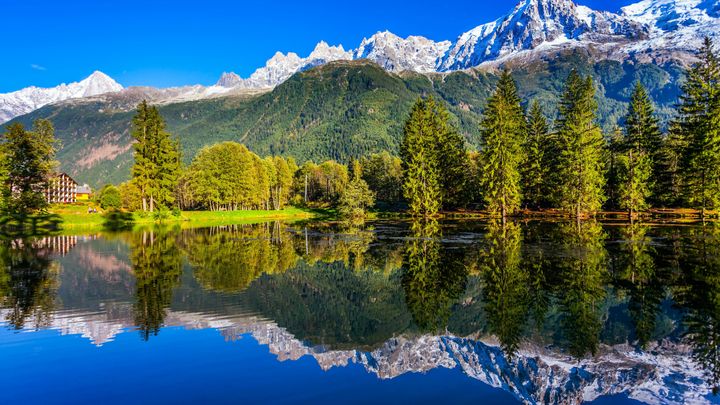 From Geneva to Chamonix Mont Blanc bus roundtrip