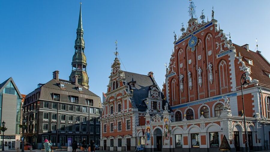 Riga Old Town Walking Tour in a Small Group