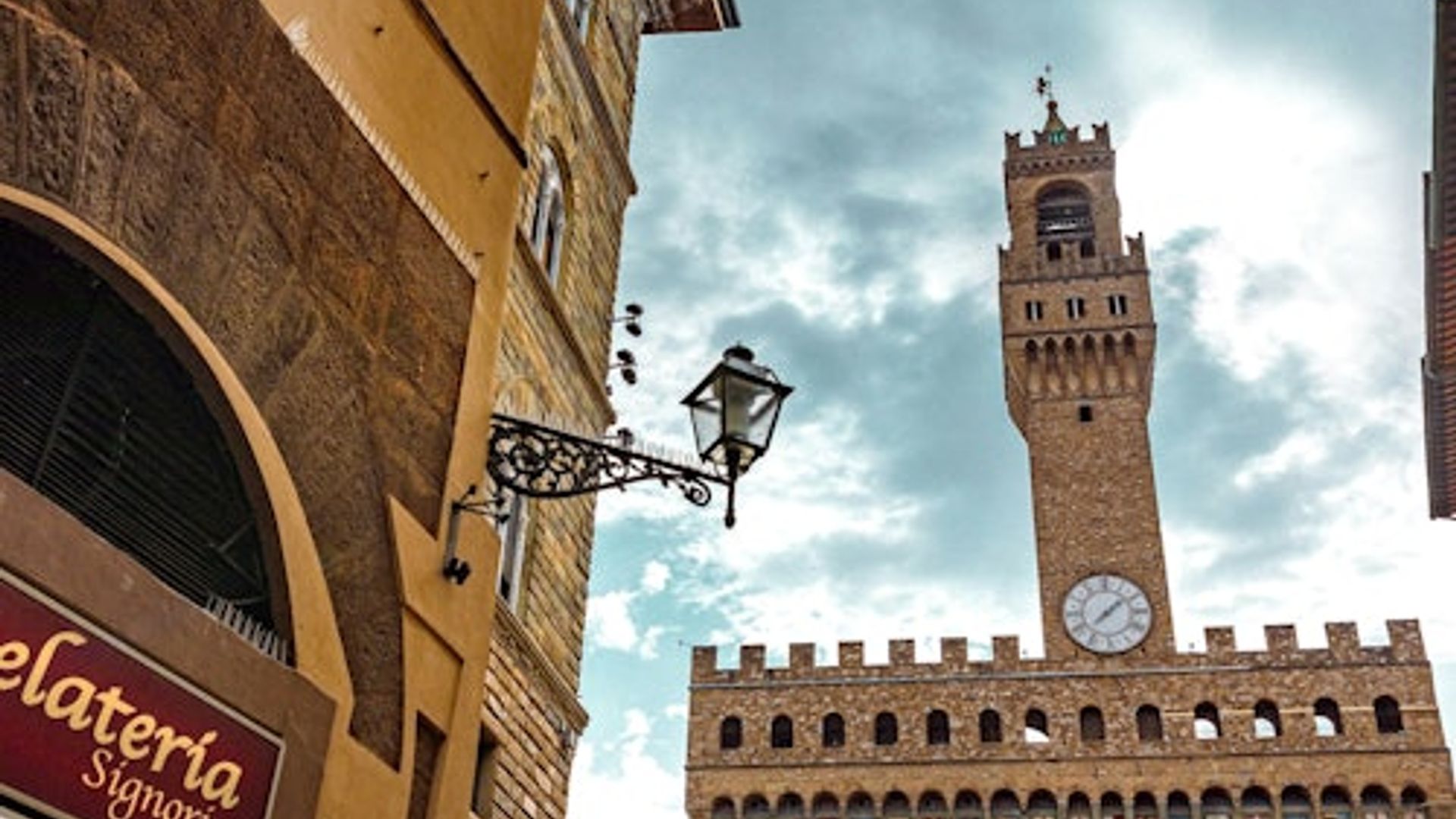 Palazzo Vecchio with Secret Passages: Skip The Line Ticket + Guided Tour