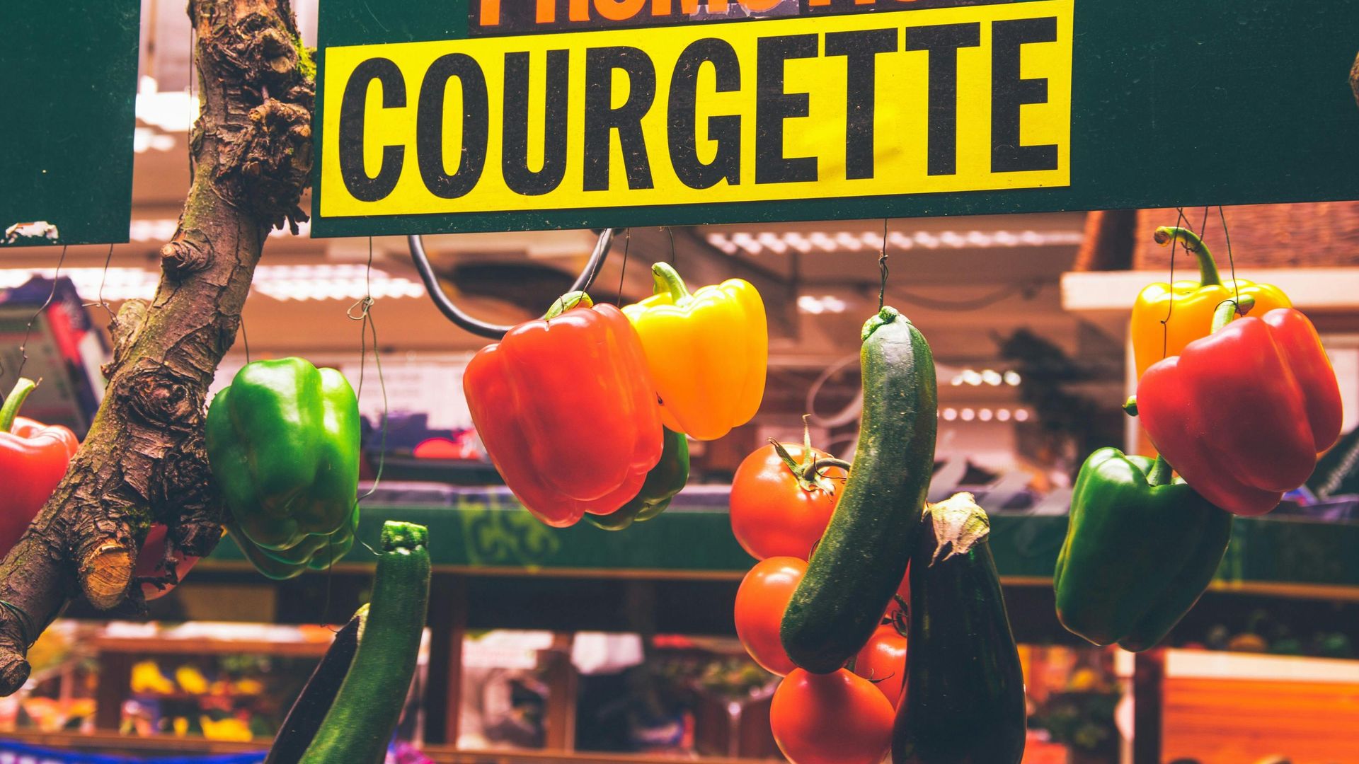 Paris: Gourmet Food Tour in Les Halles-Montorgueil Neighborhood