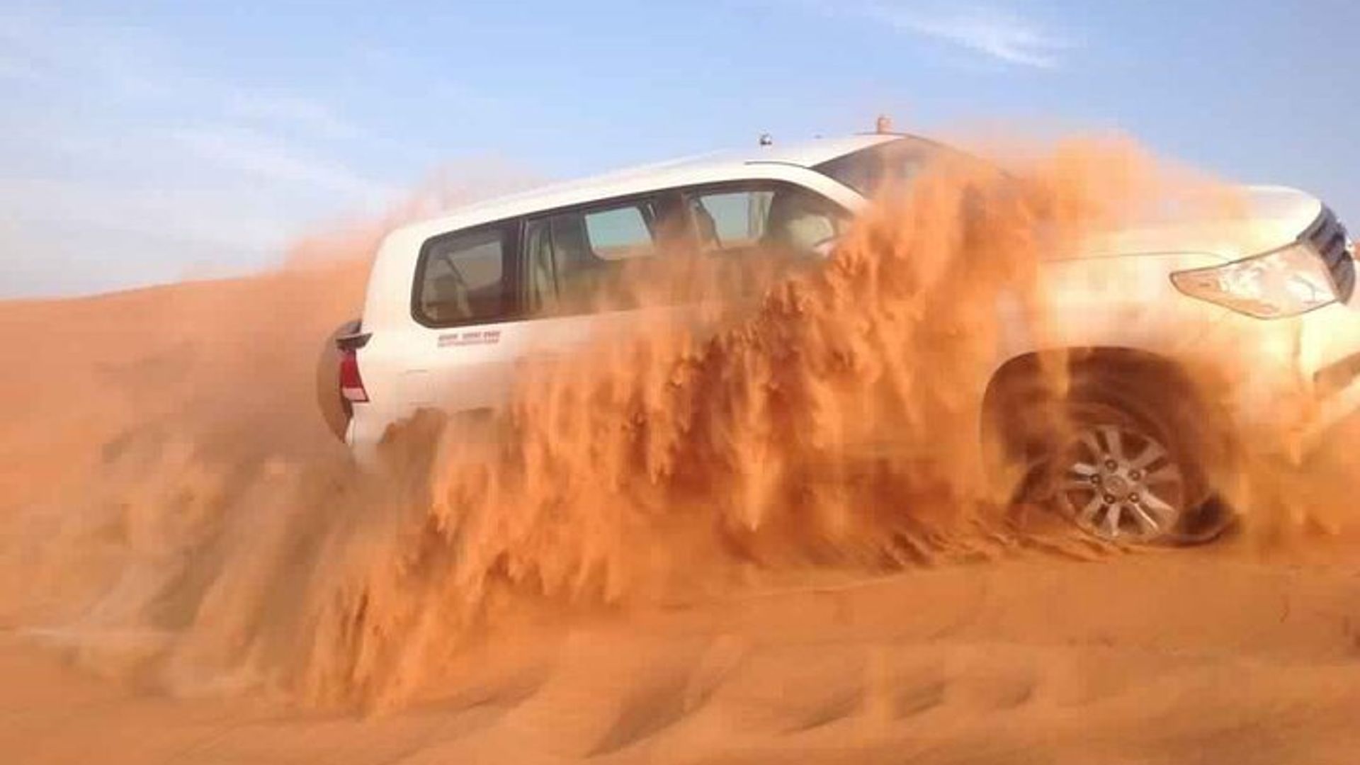Abu Dhabi Desert Safari Dune Bashing,Came,Belly Dance & BBQ